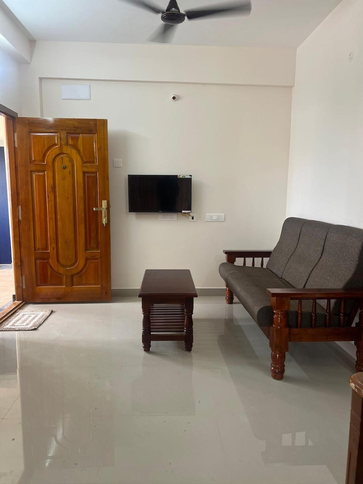 Aishwaryam Service Apartment Chennai Zewnętrze zdjęcie